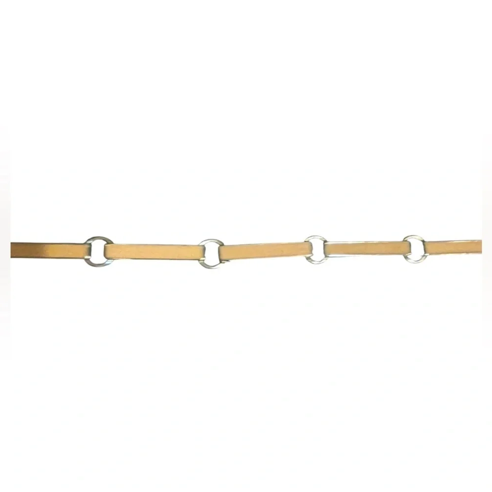 ⭕️Calvin Klein Tan Enamel and Silver Circle Link Belt. Very cool design!